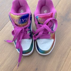 Kids Heelys size 1